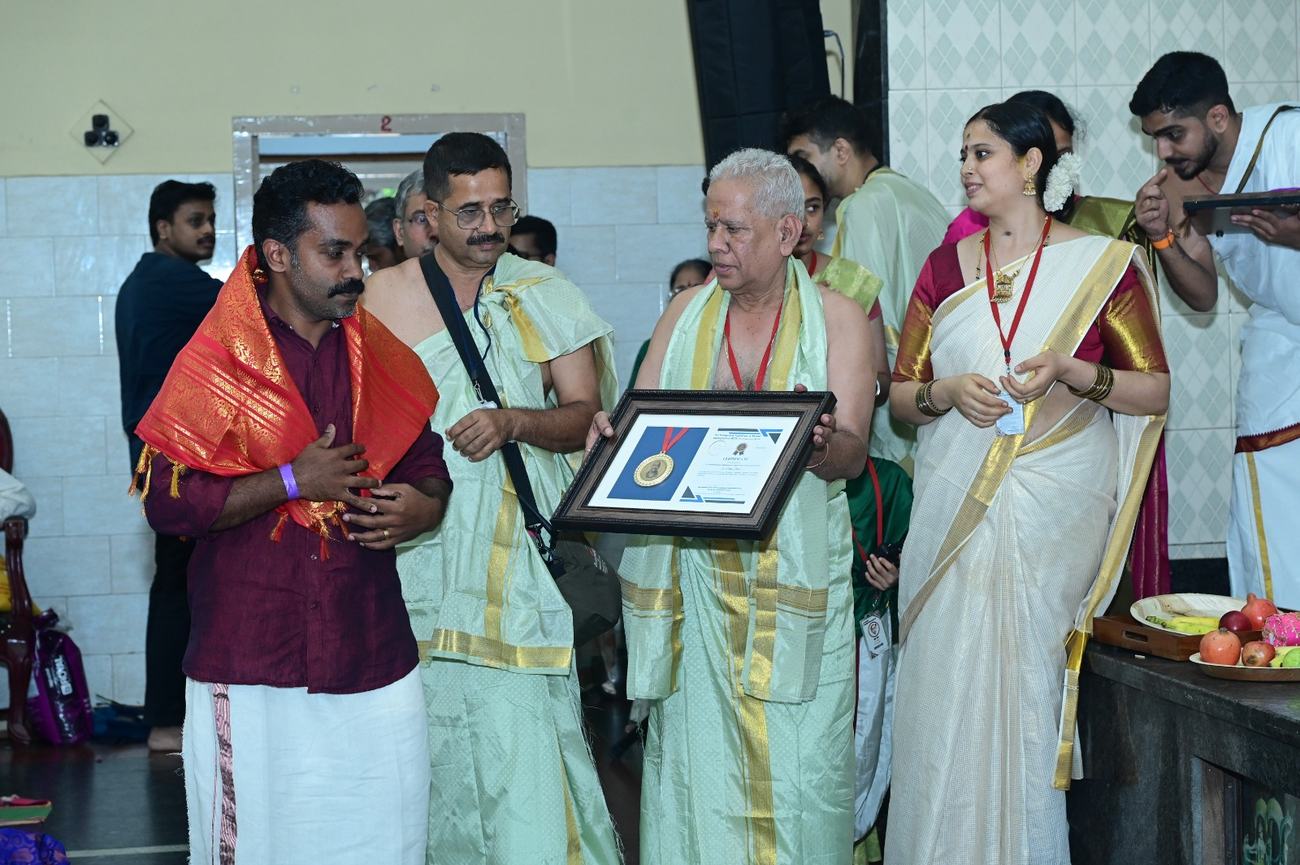 Sri Nithin Babu receiving the Paramahamsa Abhimanyu Award