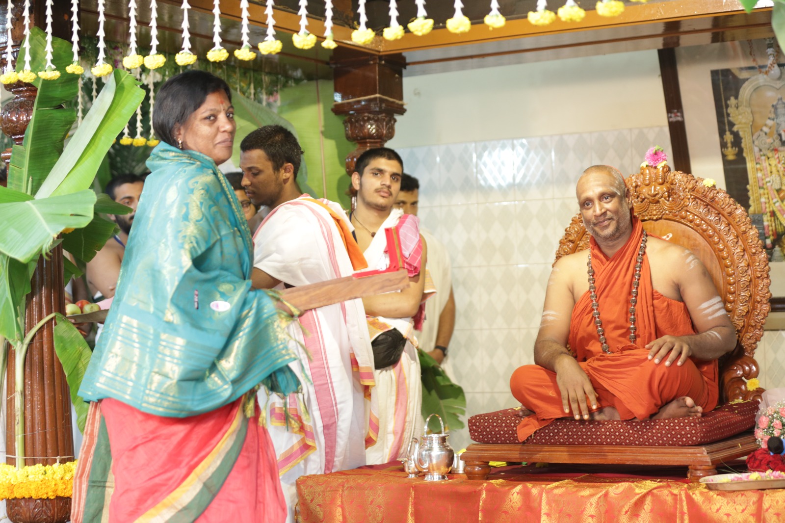 Smt. Preetha Kumari C receiving the Paramahamsa Arjuna Award